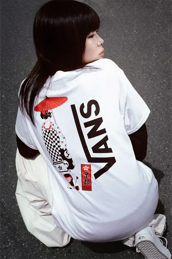 人気 vans yシャツ tシャツ